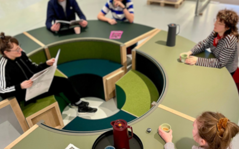 Very Contemporary, Het Nieuwe Domein, Table session with Ronald Ophuis and behavioral scientist Sanne Eggen