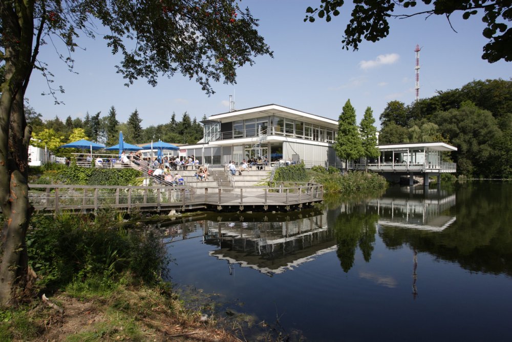 Very Contemporary, Home