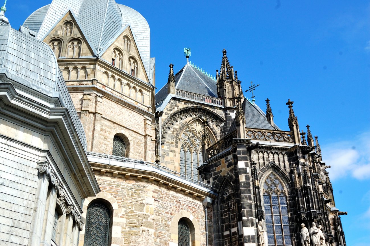 Very Contemporary, Aachen → Maastricht